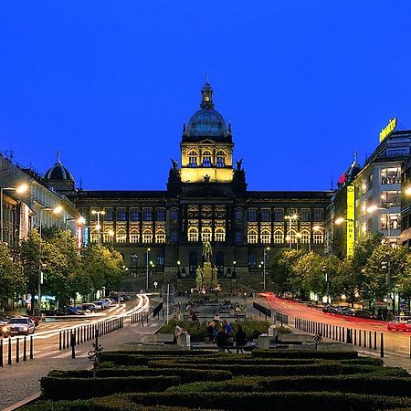 Helen Homestay Vaclavske Namesti Прага Екстериор снимка